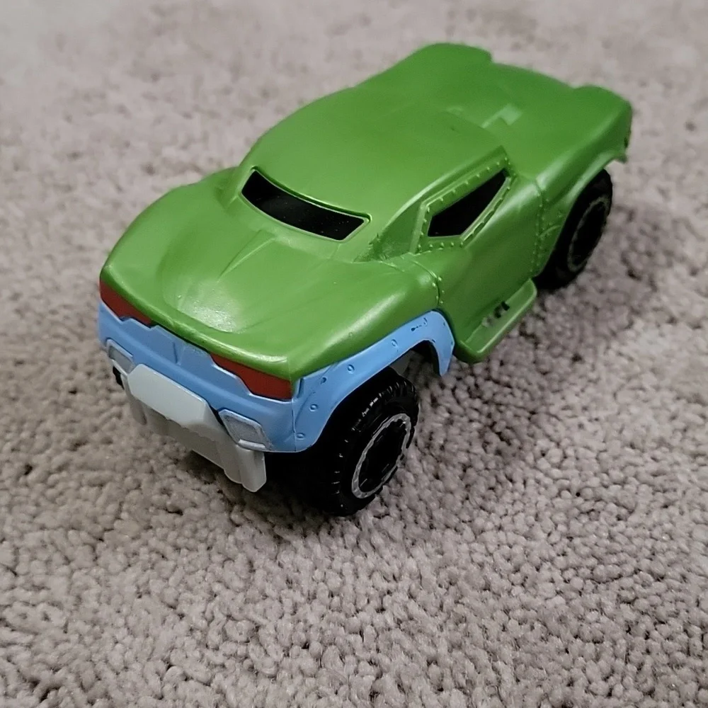 Hot Wheels Flip Fighters - Marvel Hulk